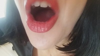 亲爱的，你的继母今天不让你去上学...... 我太需要你了...